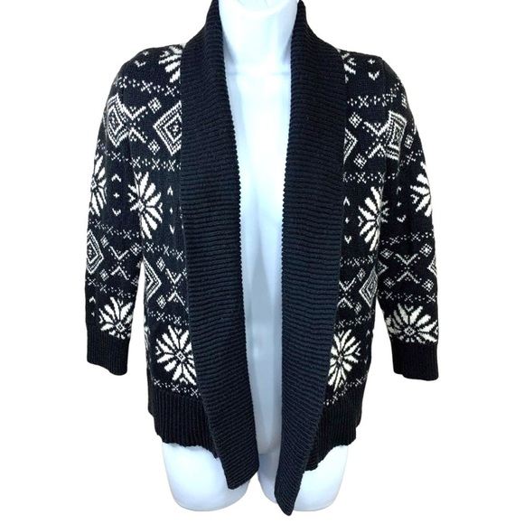 Size 8 Old Navy Black White Nordic Snowflake Print Open Front Shrug Sweater - Picture 1 of 7